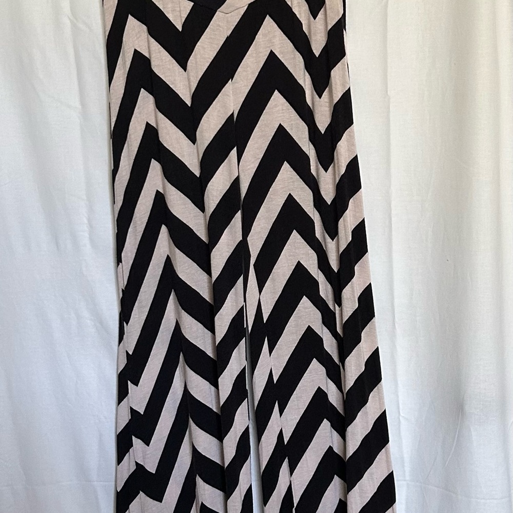 about a girl Los Angeles - Chevron Black and Cream Palazzo Pant